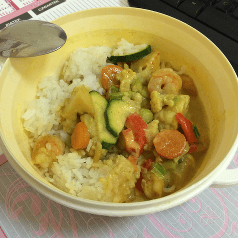 zielone curry z krewetkami
